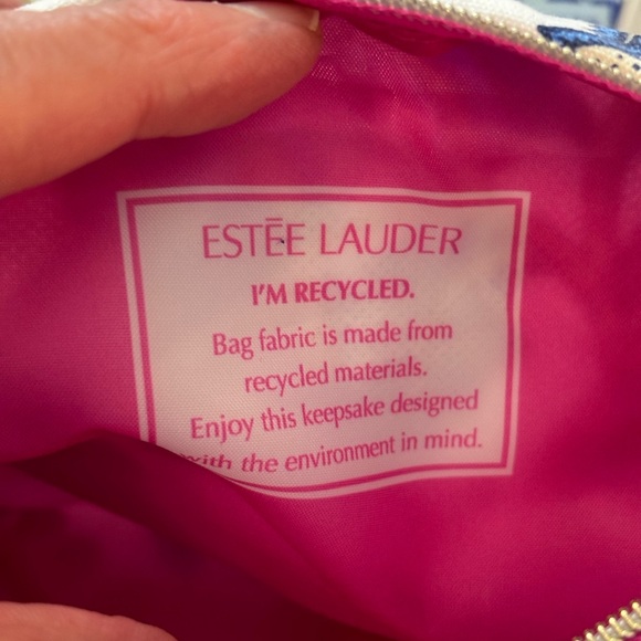 Estee Lauder makeup Bag / products.  NWT - Picture 3 of 14